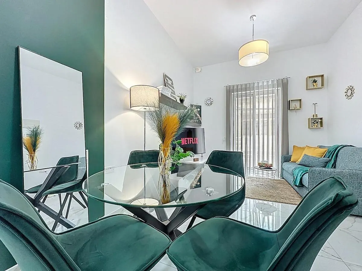 Boho Luxe Terrace - Brand New & Terrace Apartment Saint Julian's