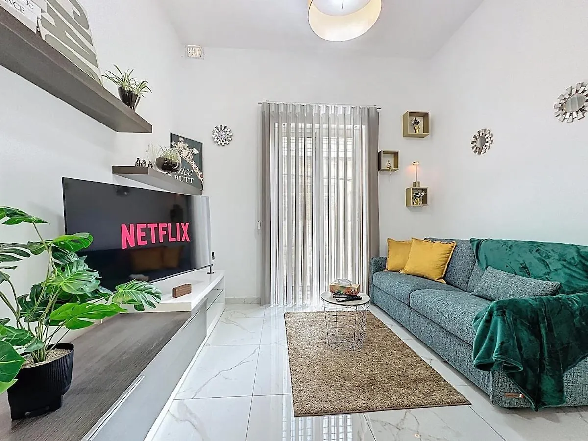 Boho Luxe Terrace - Brand New & Terrace Apartment Saint Julian's 0*,