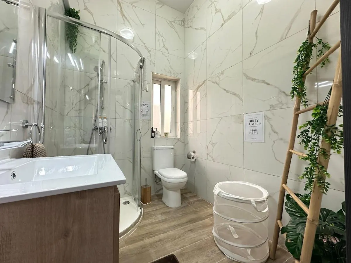 Boho Luxe Terrace - Brand New & Terrace Apartment Saint Julian's